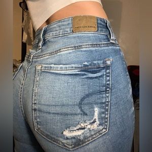 American Eagle High Rise Dstressed Jeans